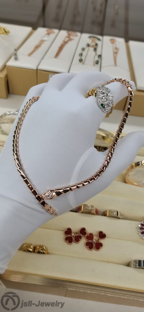 Jsll-Jewelry | 18K rose gold snake necklace with diamond