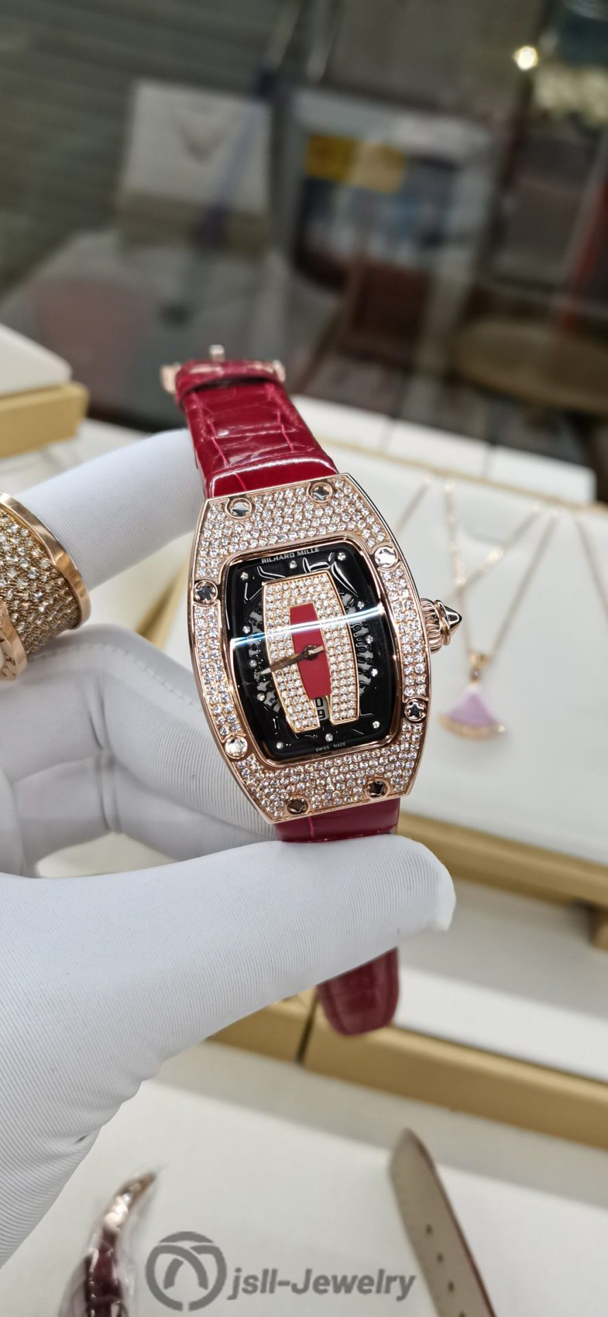 Jsll-Jewelry | Op with the American bright red crocodile +500, women's red lips watch（Gold plated）