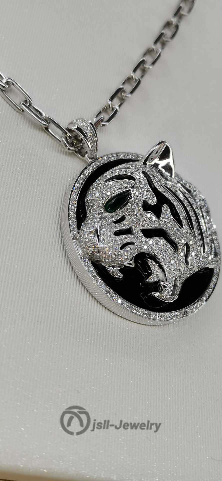 Jsll-Jewelry | 18K white gold with diamondsLuxury leopard head necklace