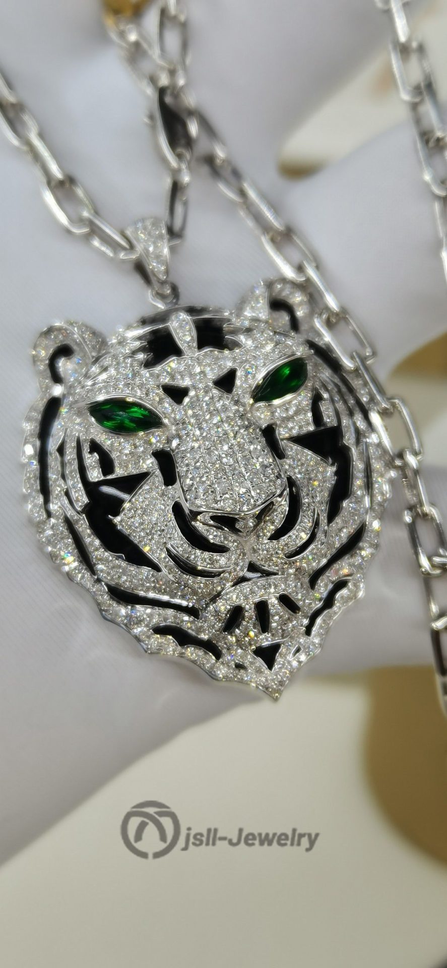 Jsll-Jewelry | 18-karat white gold with diamonds, tiger head necklace