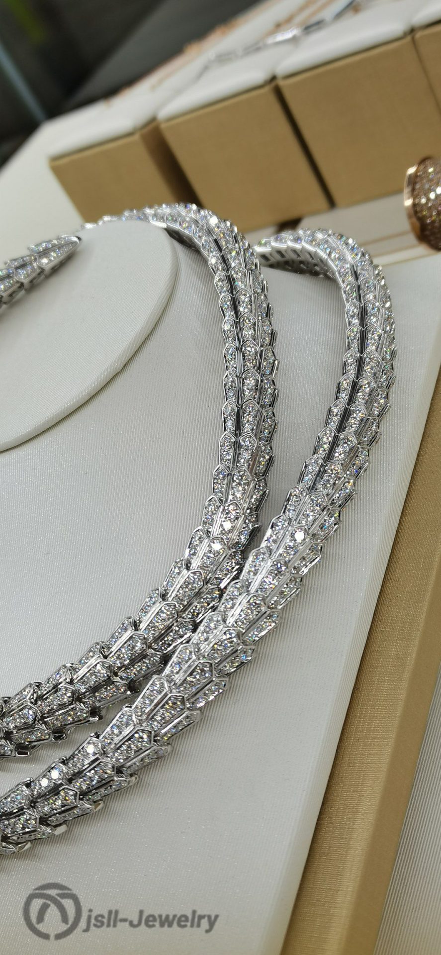 Jsll-Jewelry | 18K white gold inlaid with diamonds, rich family full of stars snake necklace