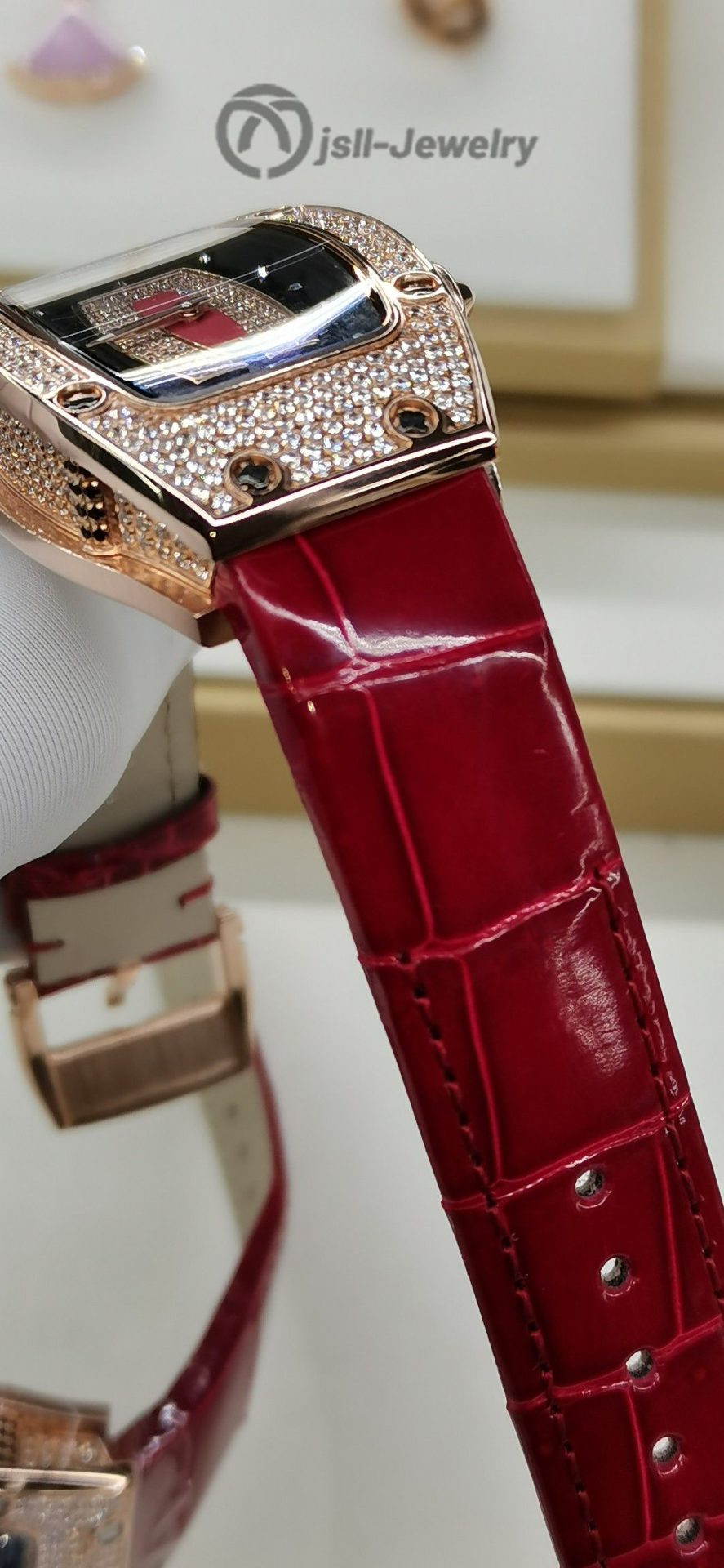 Jsll-Jewelry | Op with the American bright red crocodile +500, women's red lips watch（Gold plated）