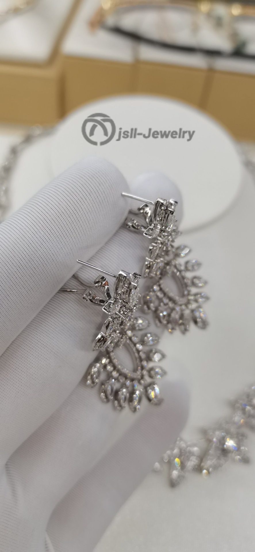 Jsll-Jewelry | 18K white gold with diamonds