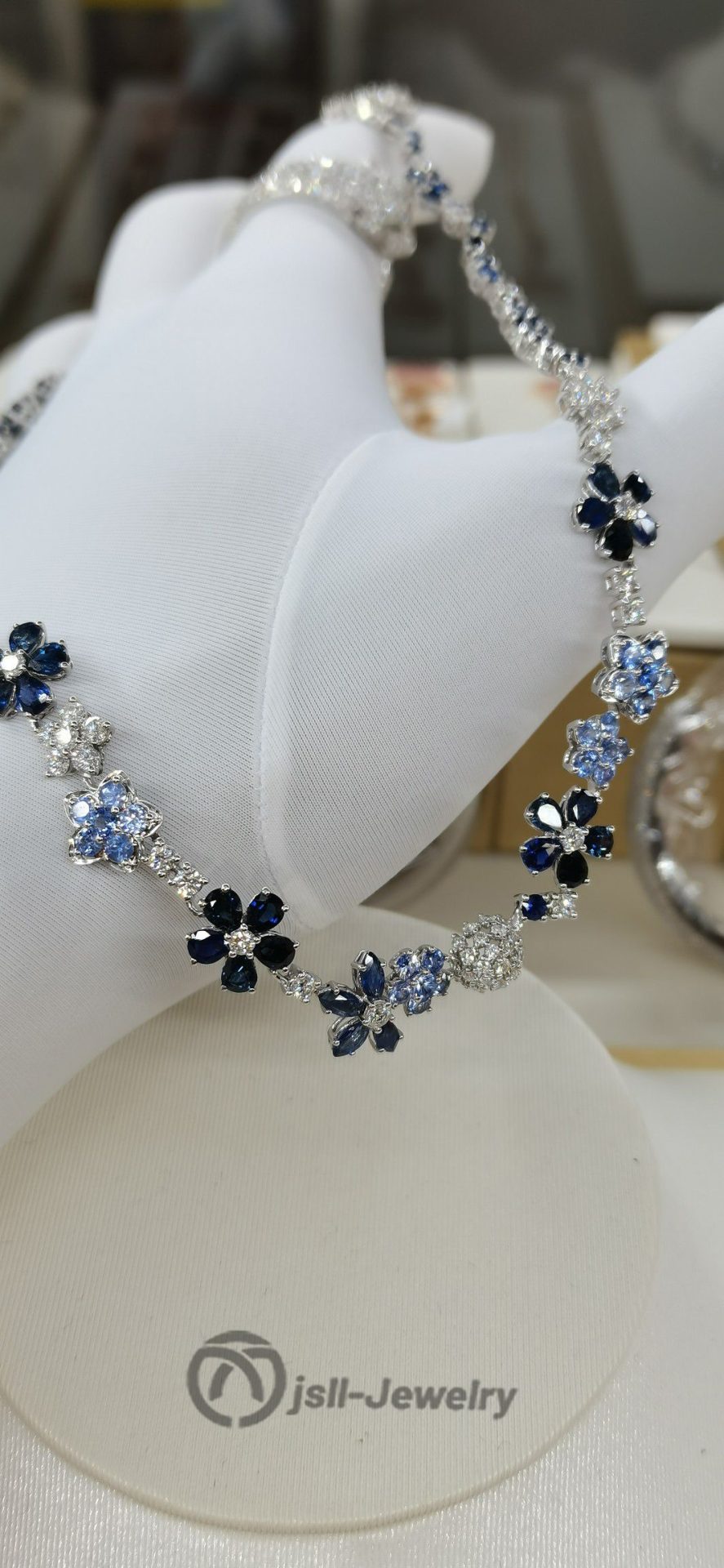 Jsll-Jewelry | 18K white gold inlaid with sapphire, diamond collar