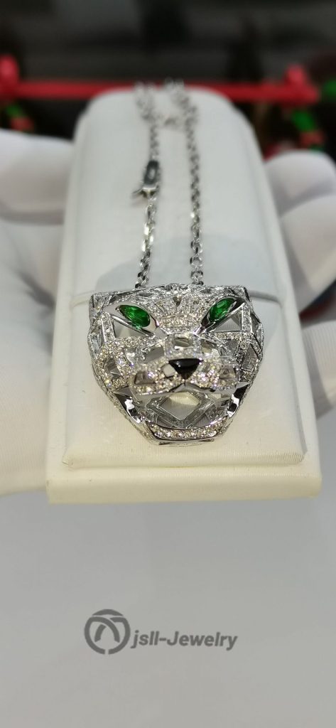 Jsll-Jewelry | 18K white gold inlaid with diamonds, emeralds, luxury edition hollow leopard head pendant