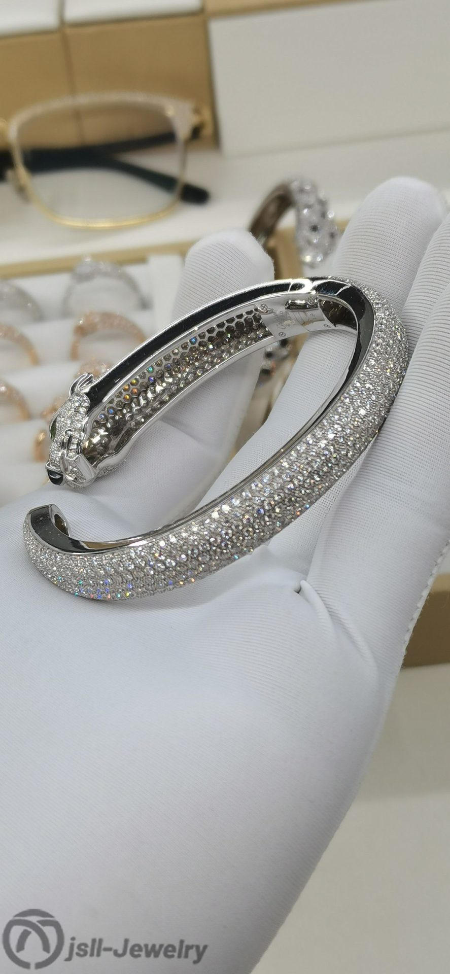 Jsll-Jewelry | 18-karat white gold with diamonds, leopard head bracelet