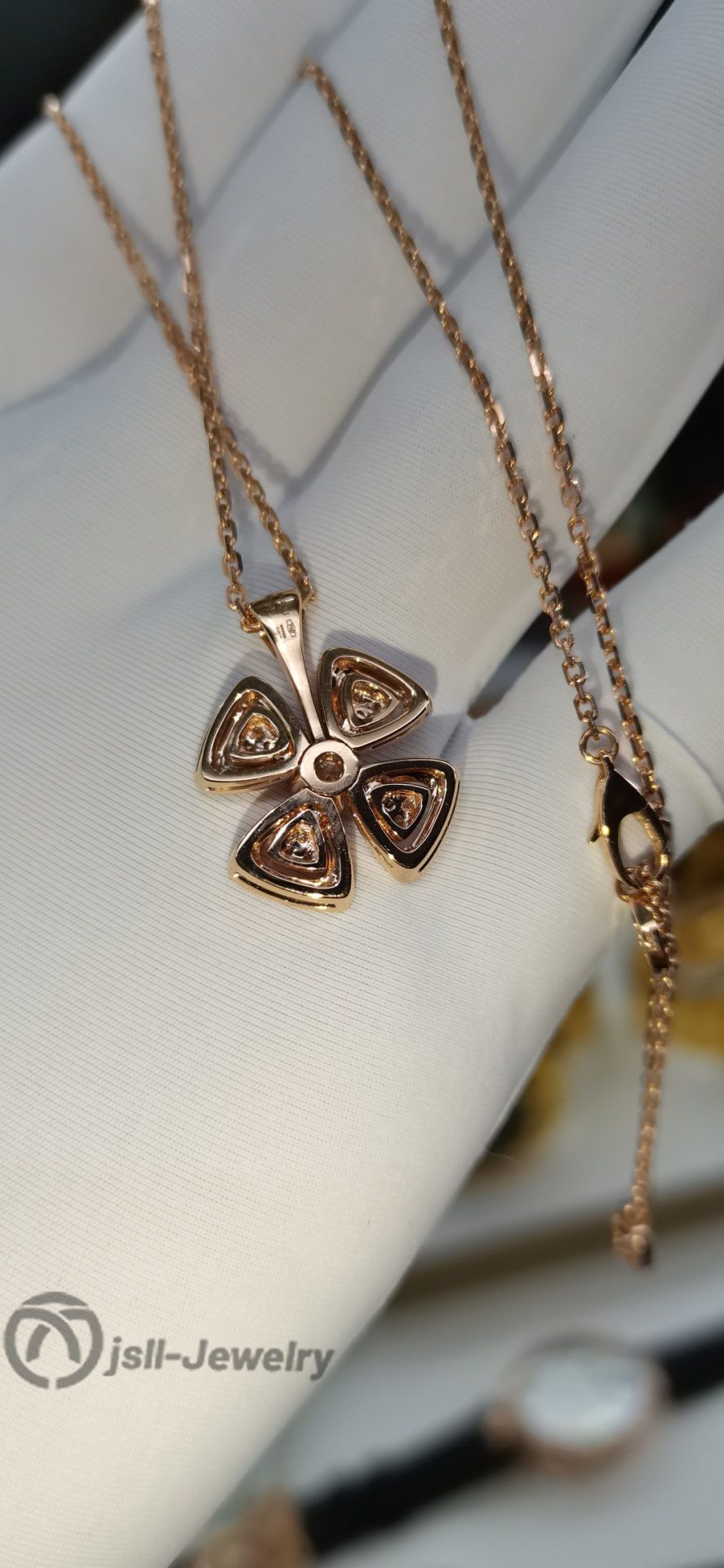 Jsll-Jewelry | 18K rose gold necklace set with diamonds