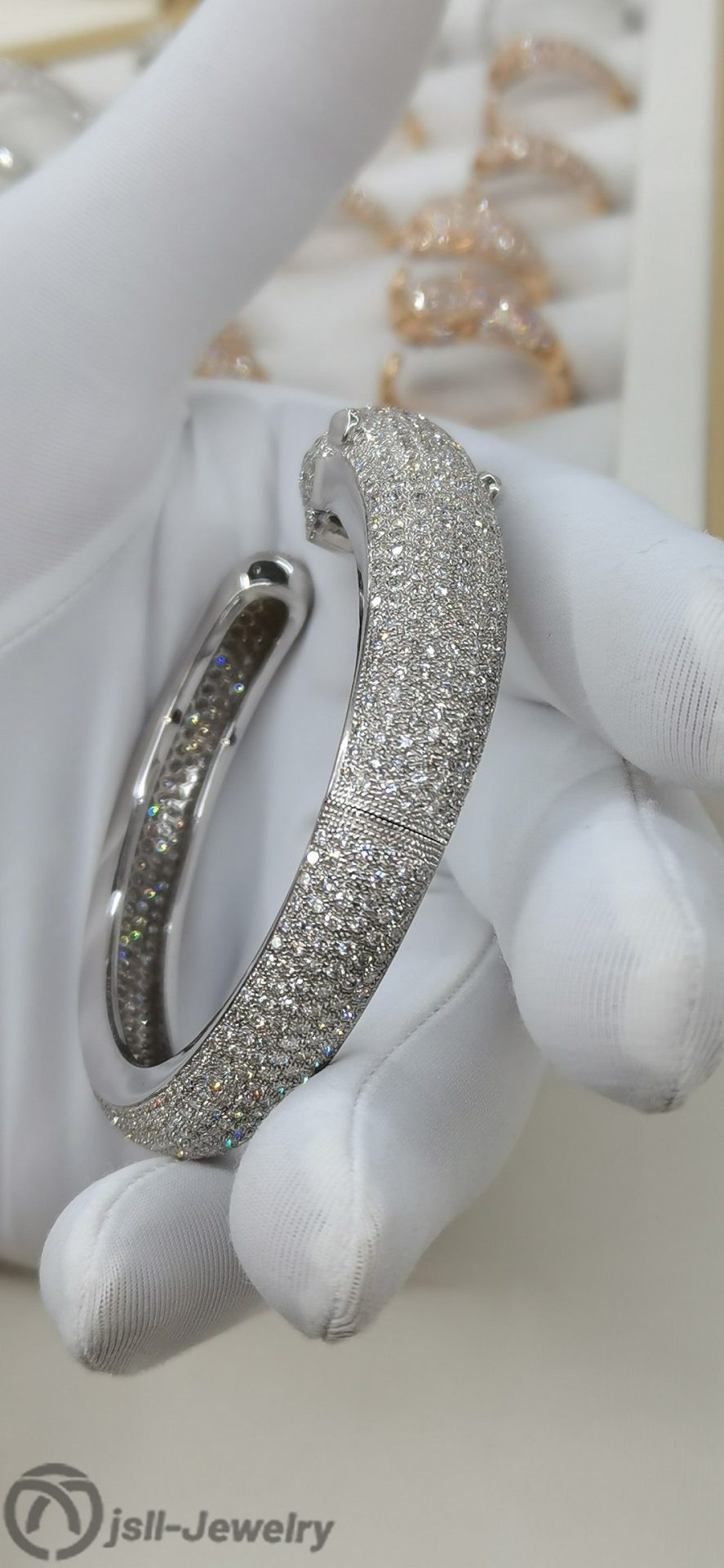 Jsll-Jewelry | 18-karat white gold with diamonds, leopard head bracelet