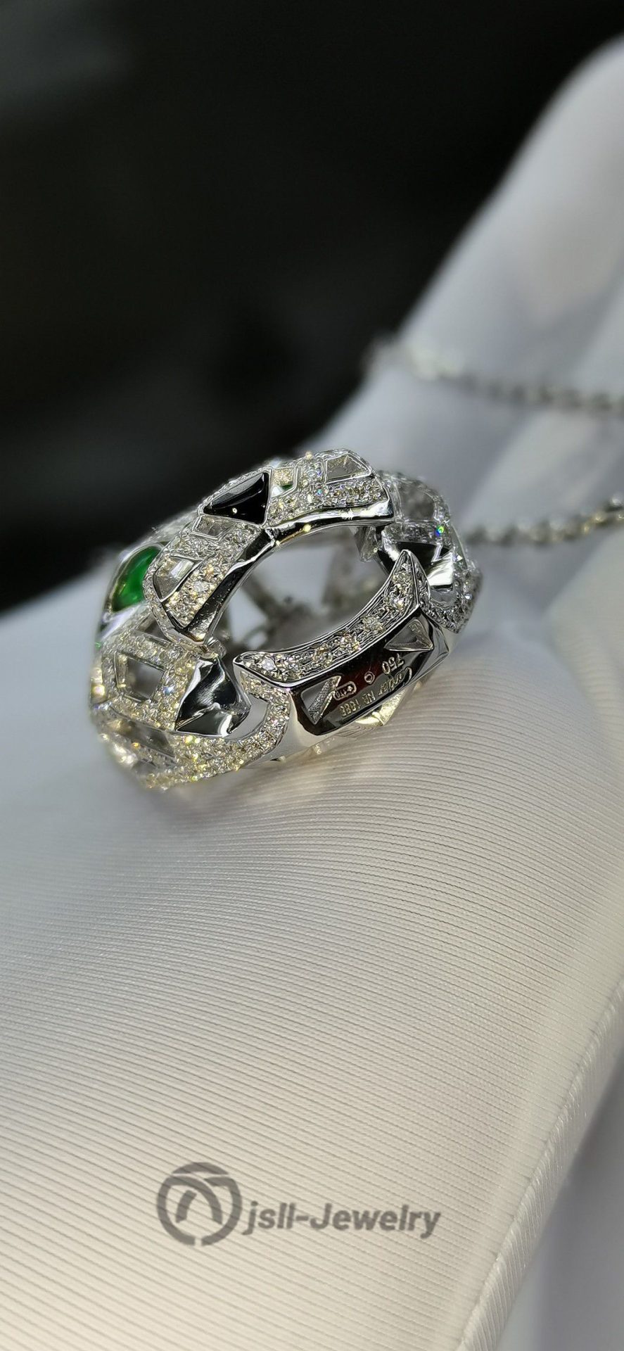 Jsll-Jewelry | 18K white gold inlaid with diamonds, emeralds, luxury edition hollow leopard head pendant