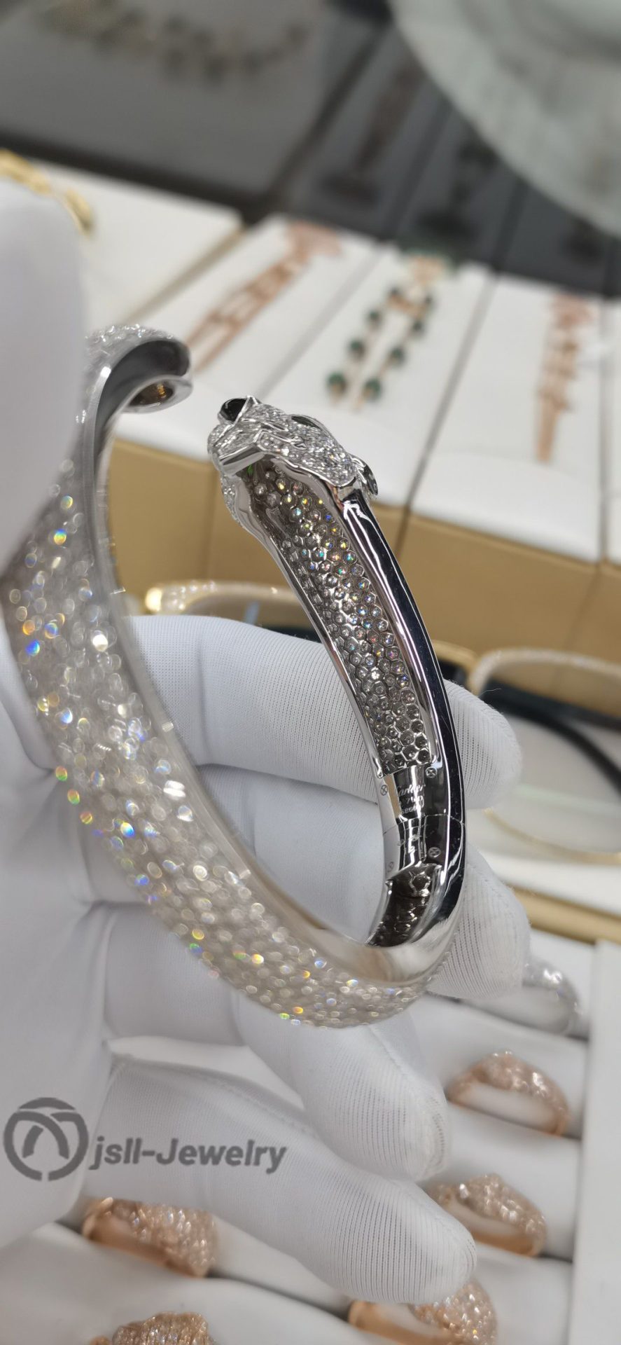 Jsll-Jewelry | 18-karat white gold with diamonds, leopard head bracelet