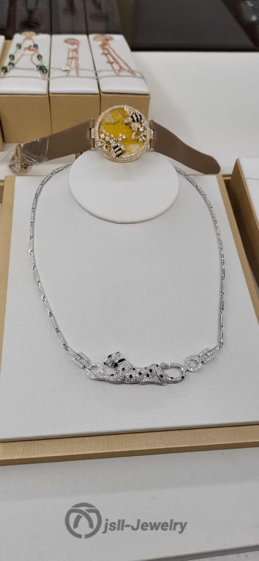 Jsll-Jewelry | 18K white gold and diamond-encrusted luxury full star leopard head necklace