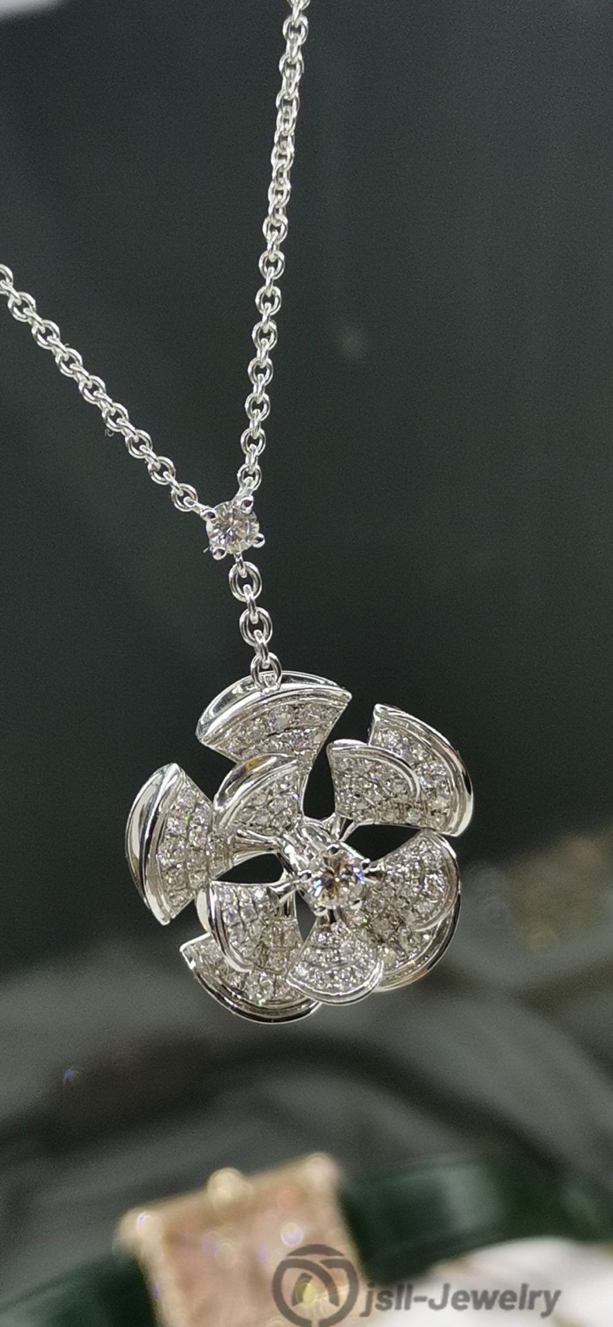 Jsll-Jewelry | DIVA 18K white Gold Star necklace