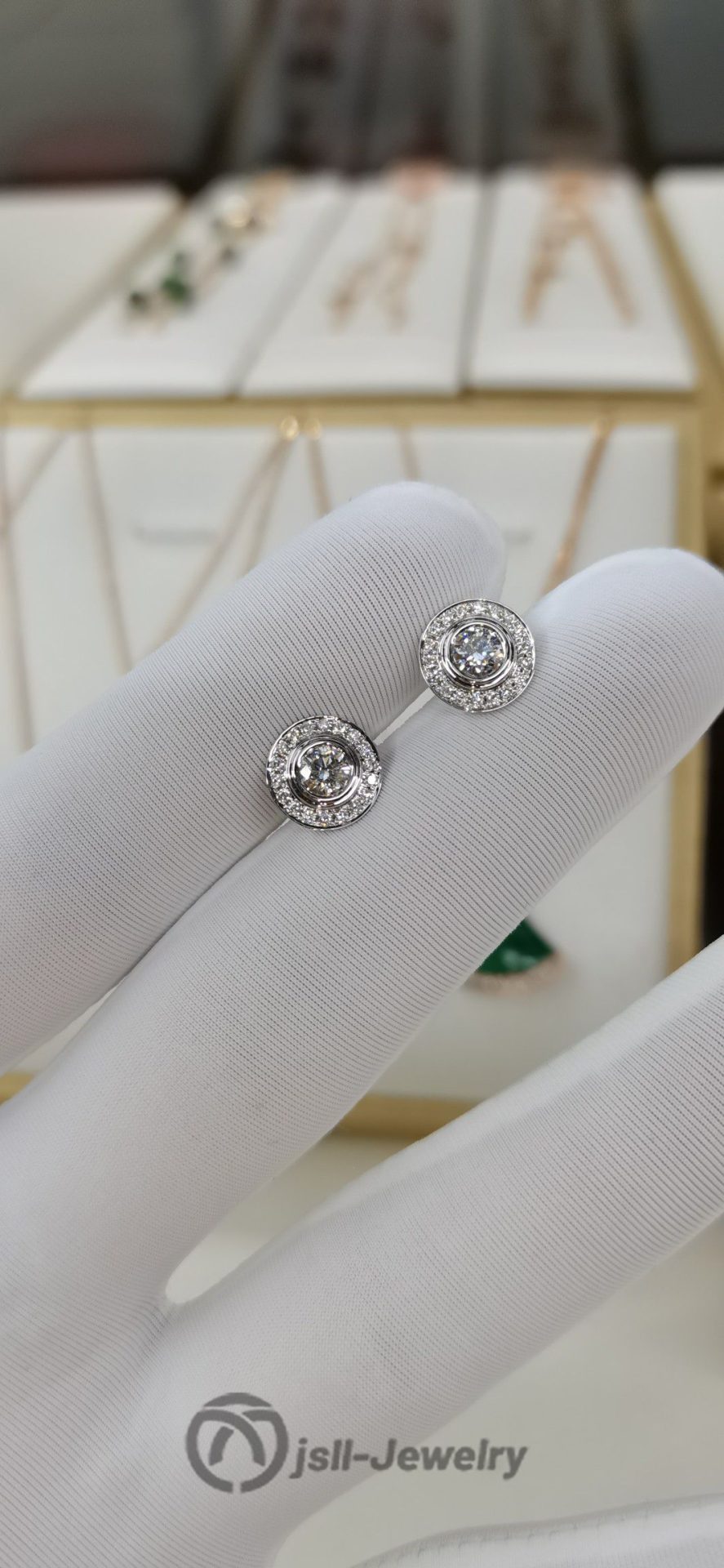 Jsll-Jewelry | Diamond stud earrings in 18K white gold