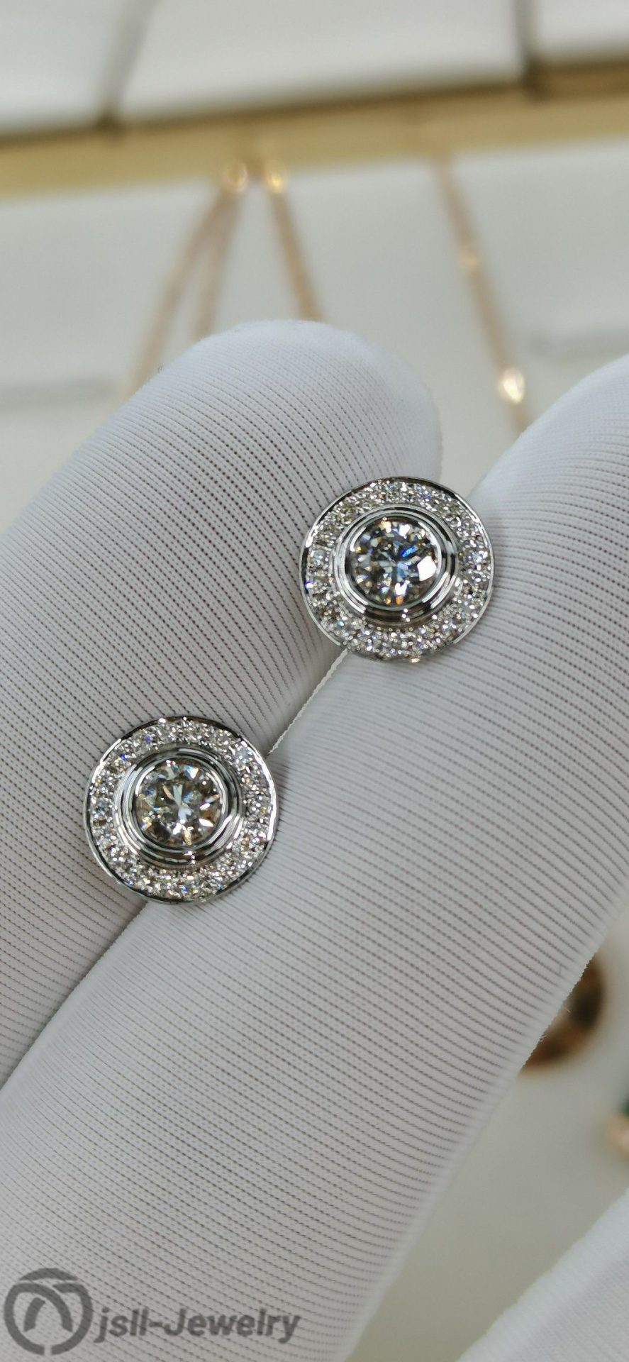 Jsll-Jewelry | Diamond stud earrings in 18K white gold