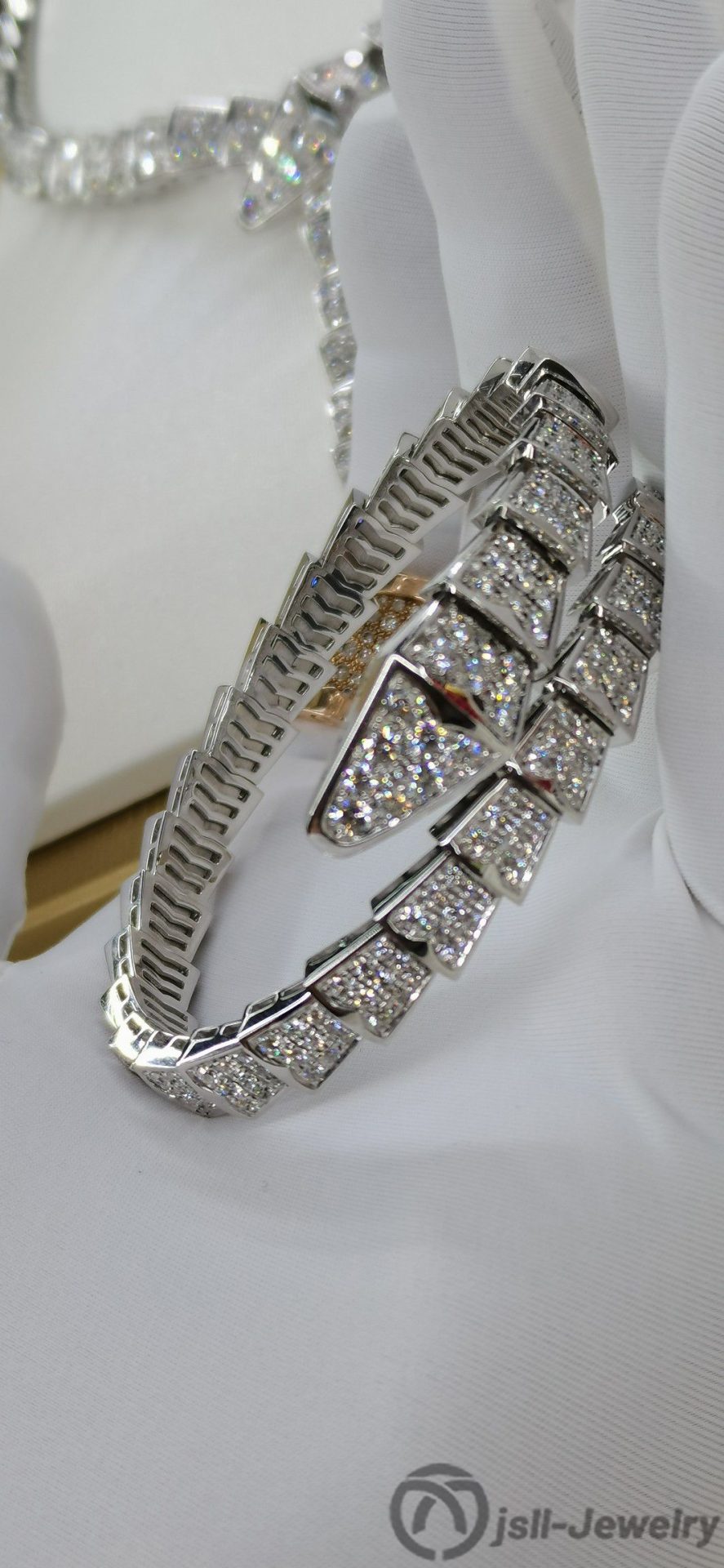 Jsll-Jewelry | 18K white gold with diamonds, luxurious gold version of the snake bracelet