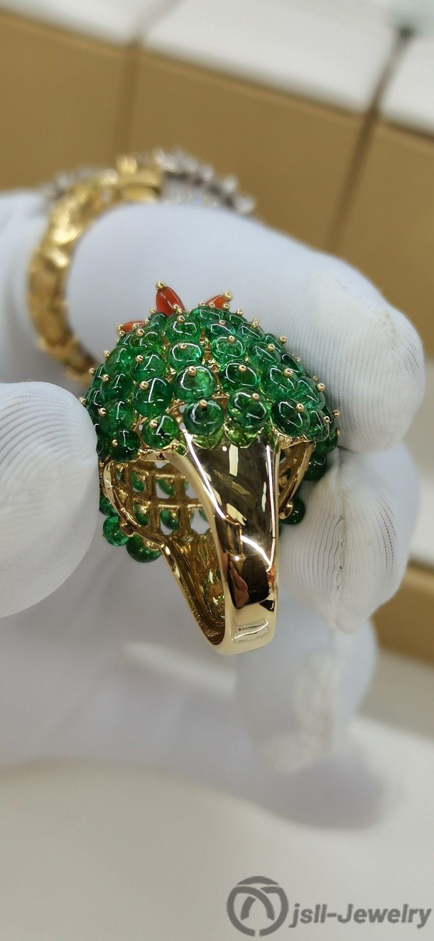 Jsll-Jewelry | 18K gold edition with emerald, orange agate, diamond oversized pineapple ring