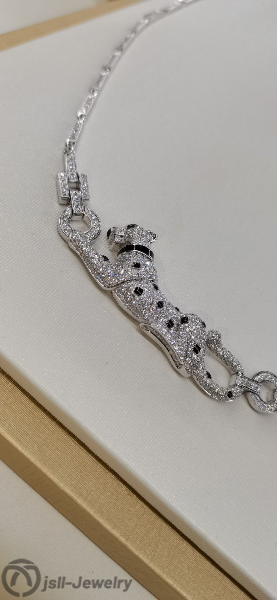 Jsll-Jewelry | 18K white gold and diamond-encrusted luxury full star leopard head necklace