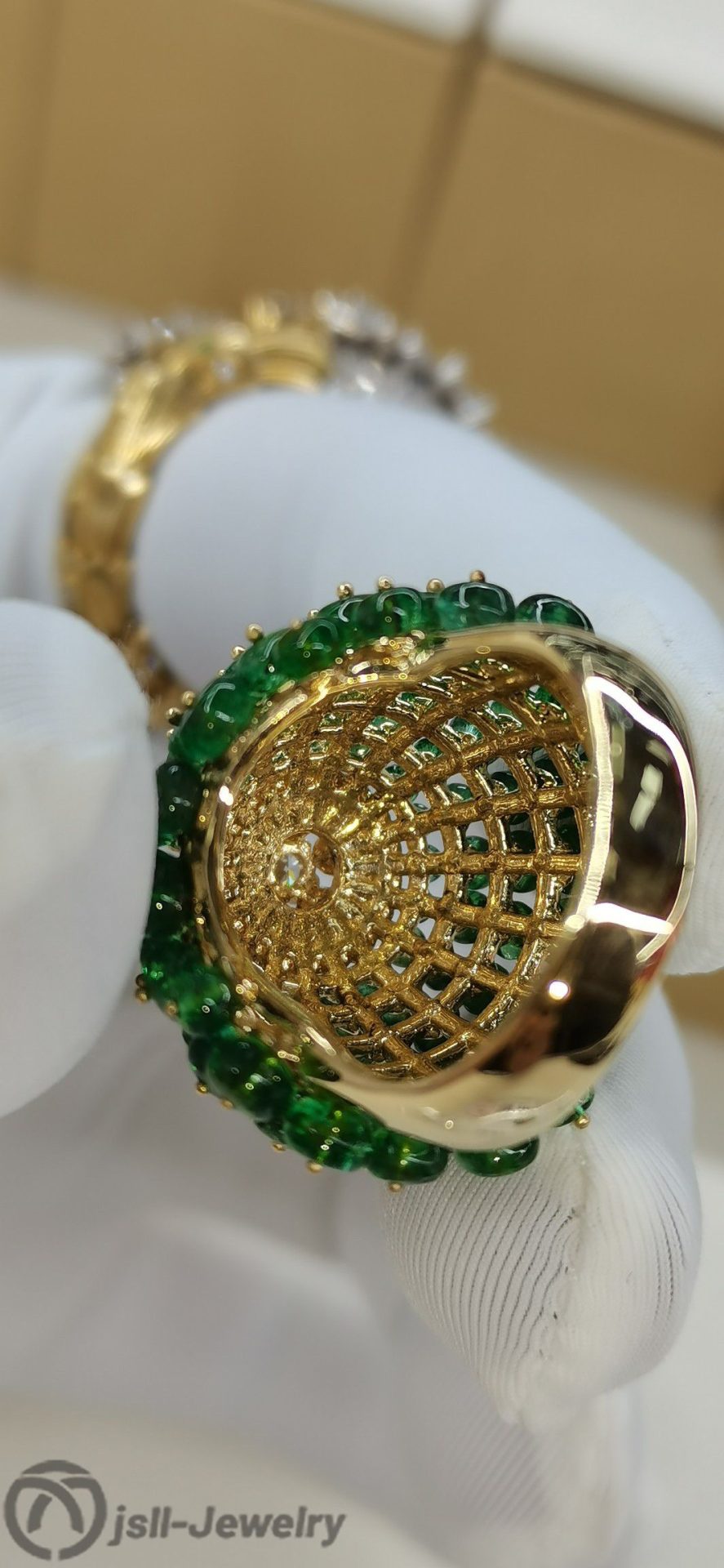 Jsll-Jewelry | 18K gold edition with emerald, orange agate, diamond oversized pineapple ring