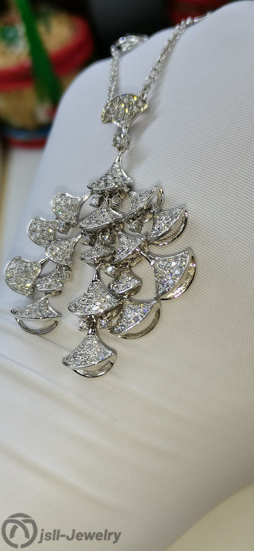 Jsll-Jewelry | 18K white gold with diamonds, luxurious flower necklace