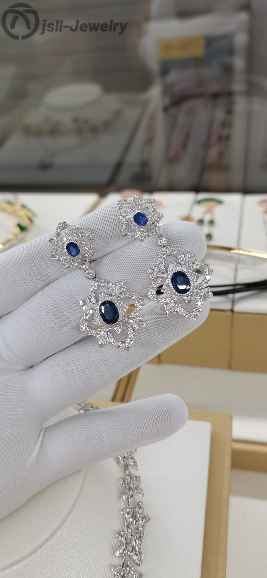 Jsll-Jewelry | 18K white gold with diamonds, sapphire earing