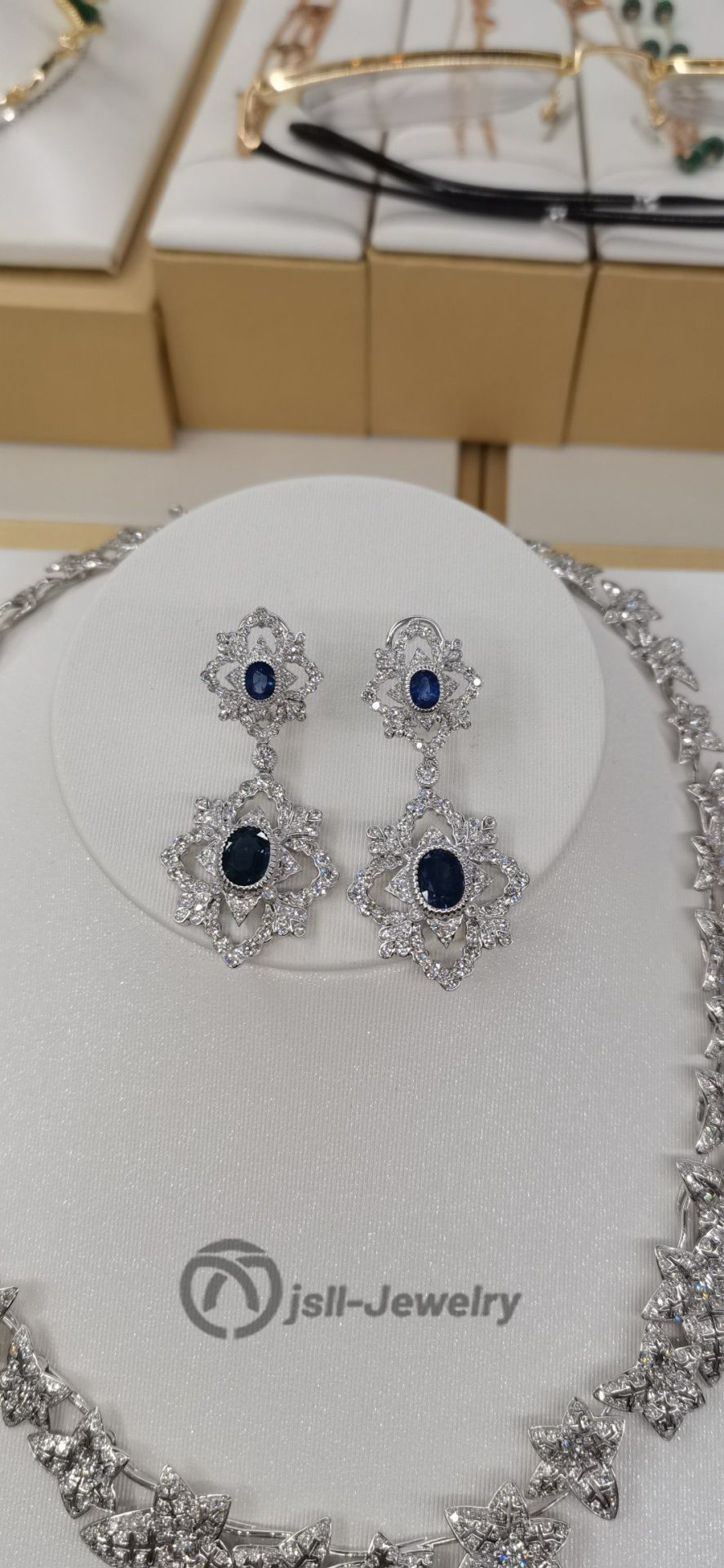 Jsll-Jewelry | 18K white gold with diamonds, sapphire earing